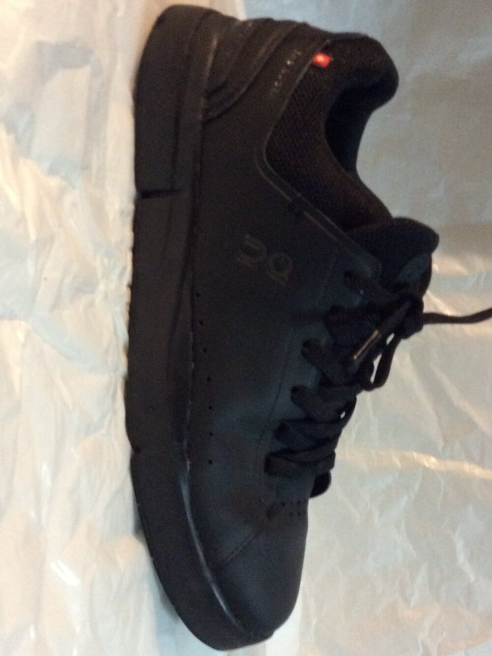 Vegan Leather On Running The Roger Advantage All-Black Tennis Sneakers Size 10